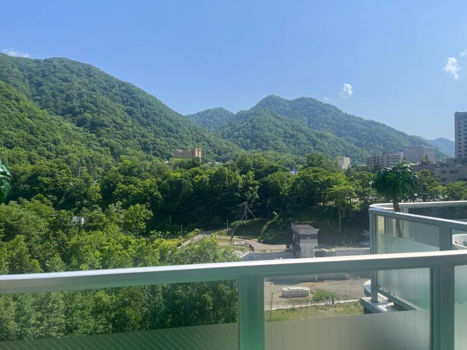 フューデイズコンドミニアム定山渓201号室 Apartamento Sapporo Exterior foto